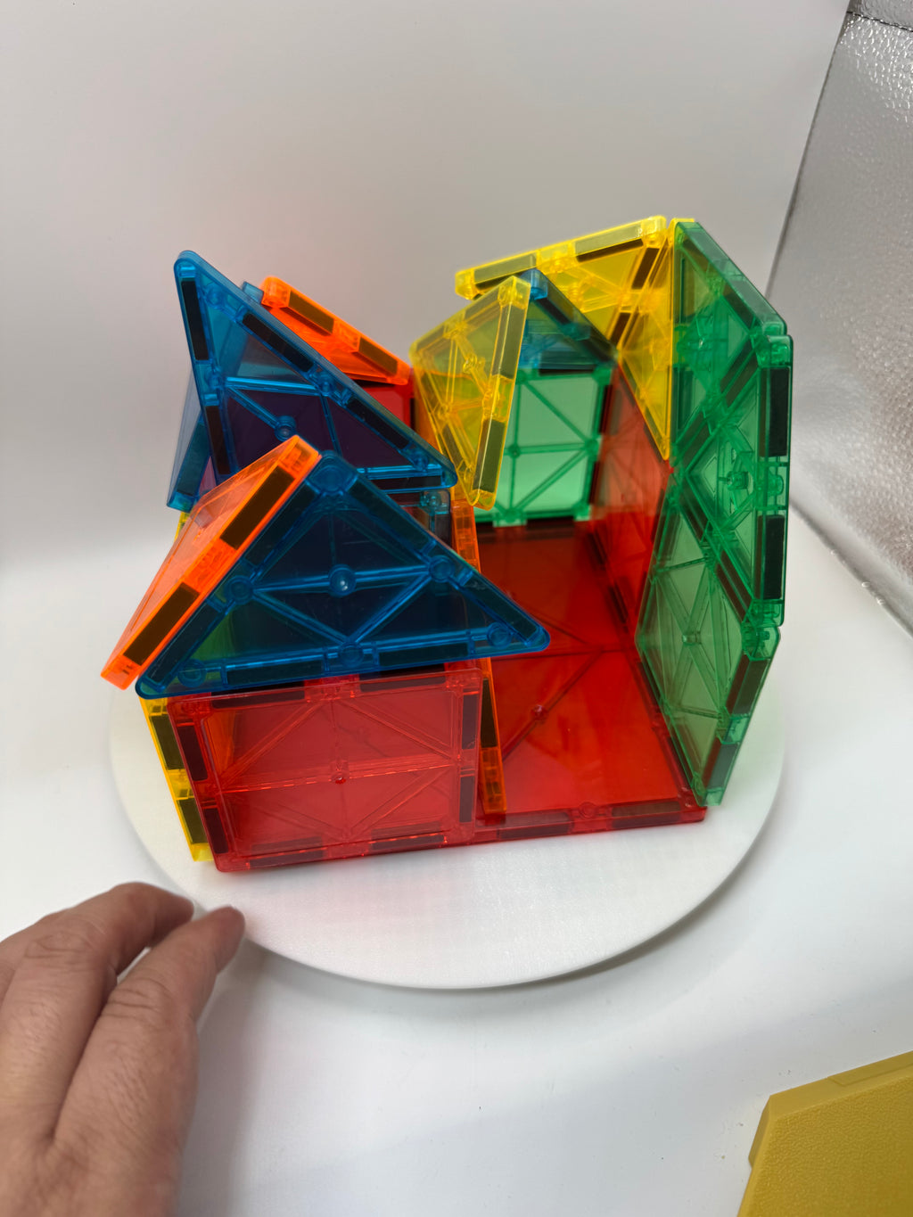 Magnetic tiles 24 pieces