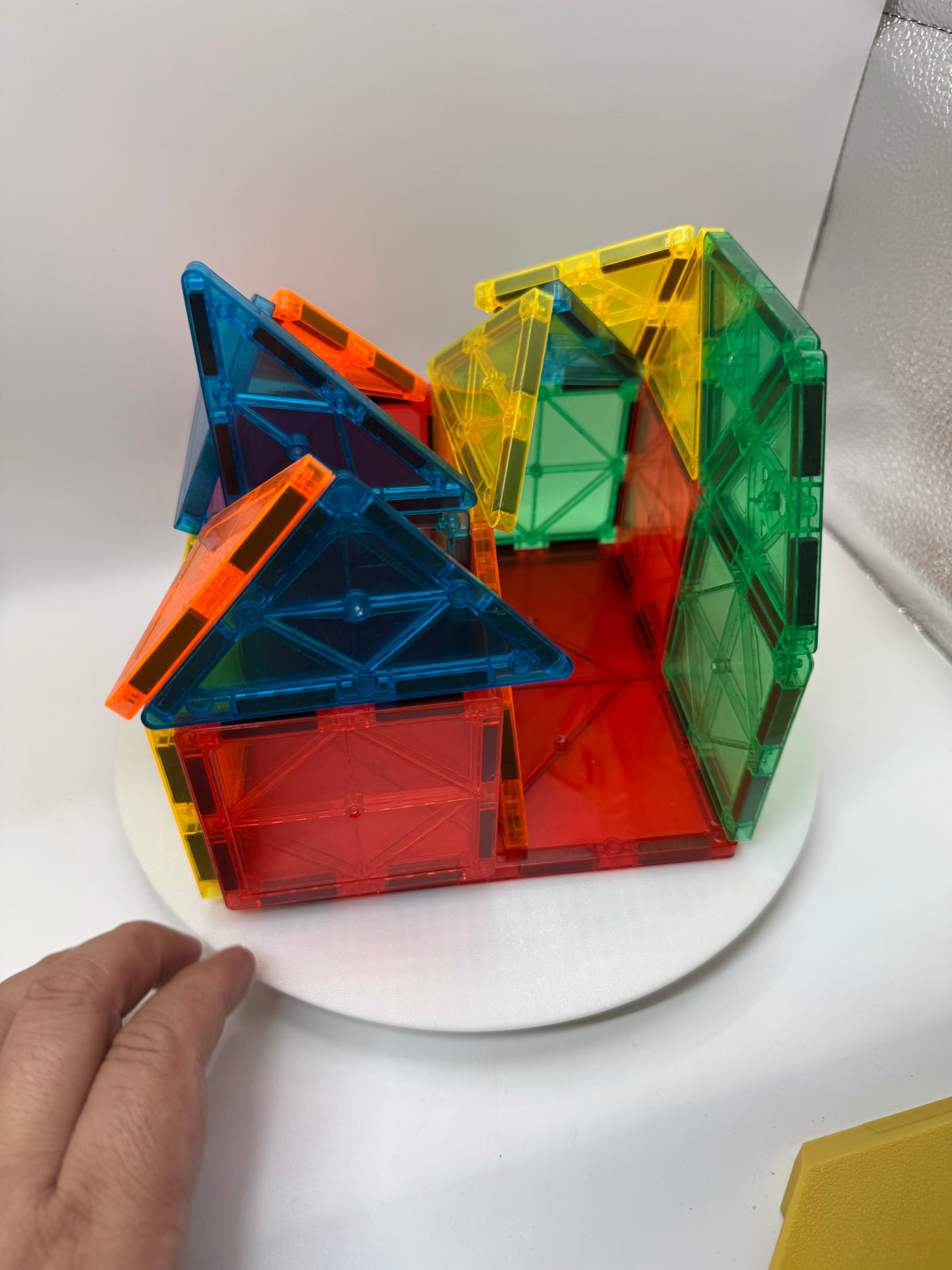 Magnetic tiles 24 pieces
