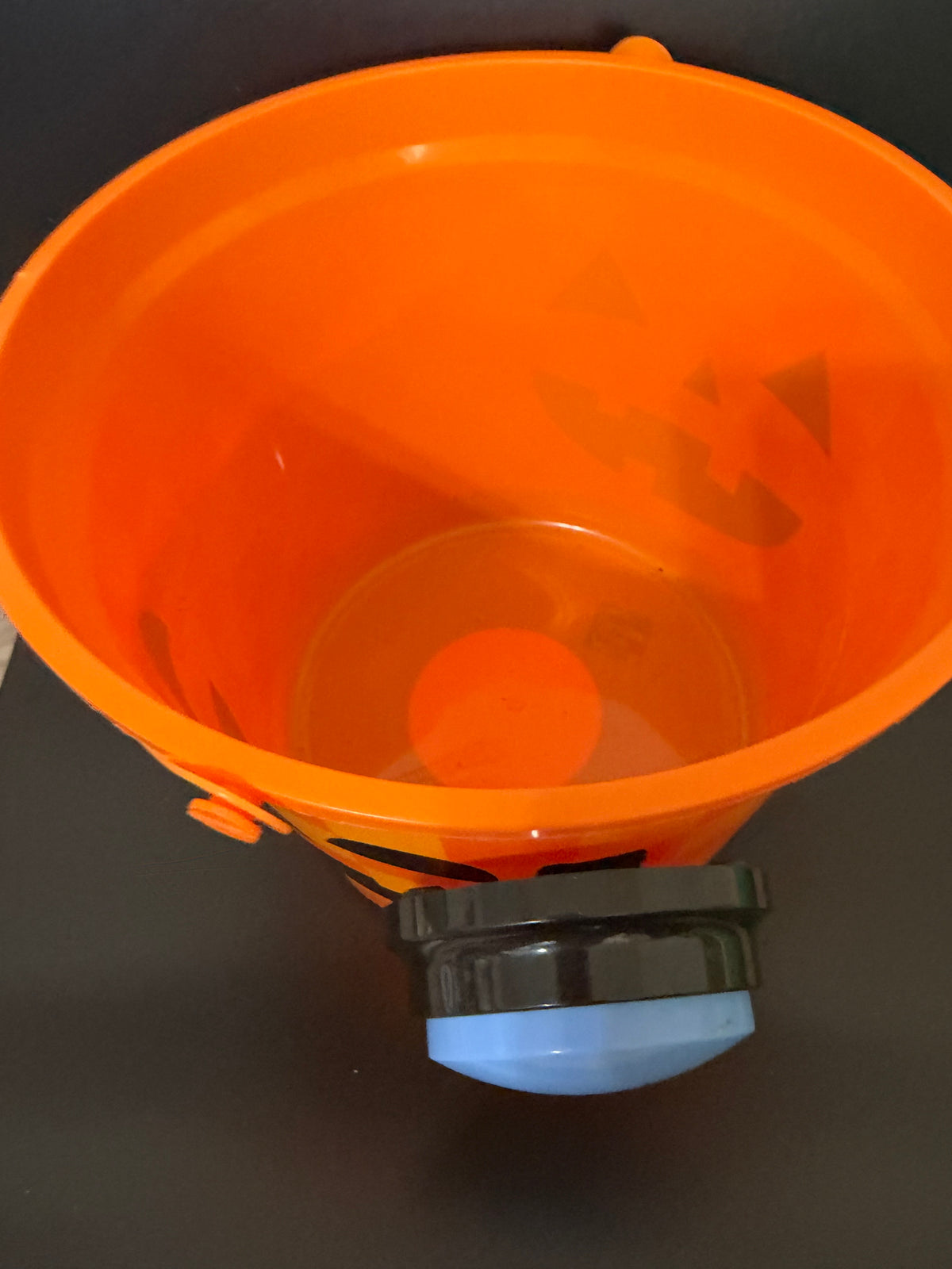 Trick or treat bucket with push button voice recorder