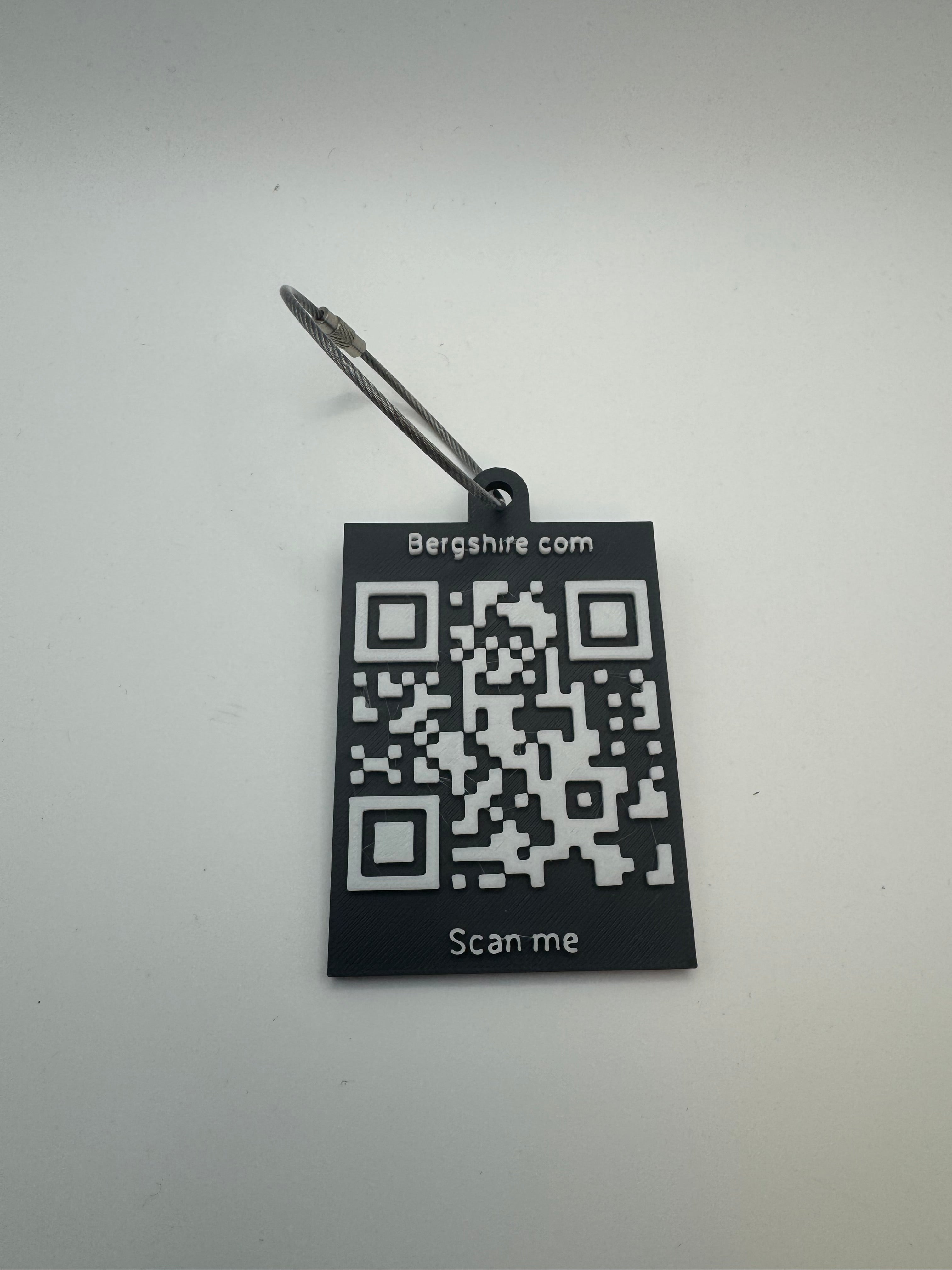 Custom 3D bicolor QR code