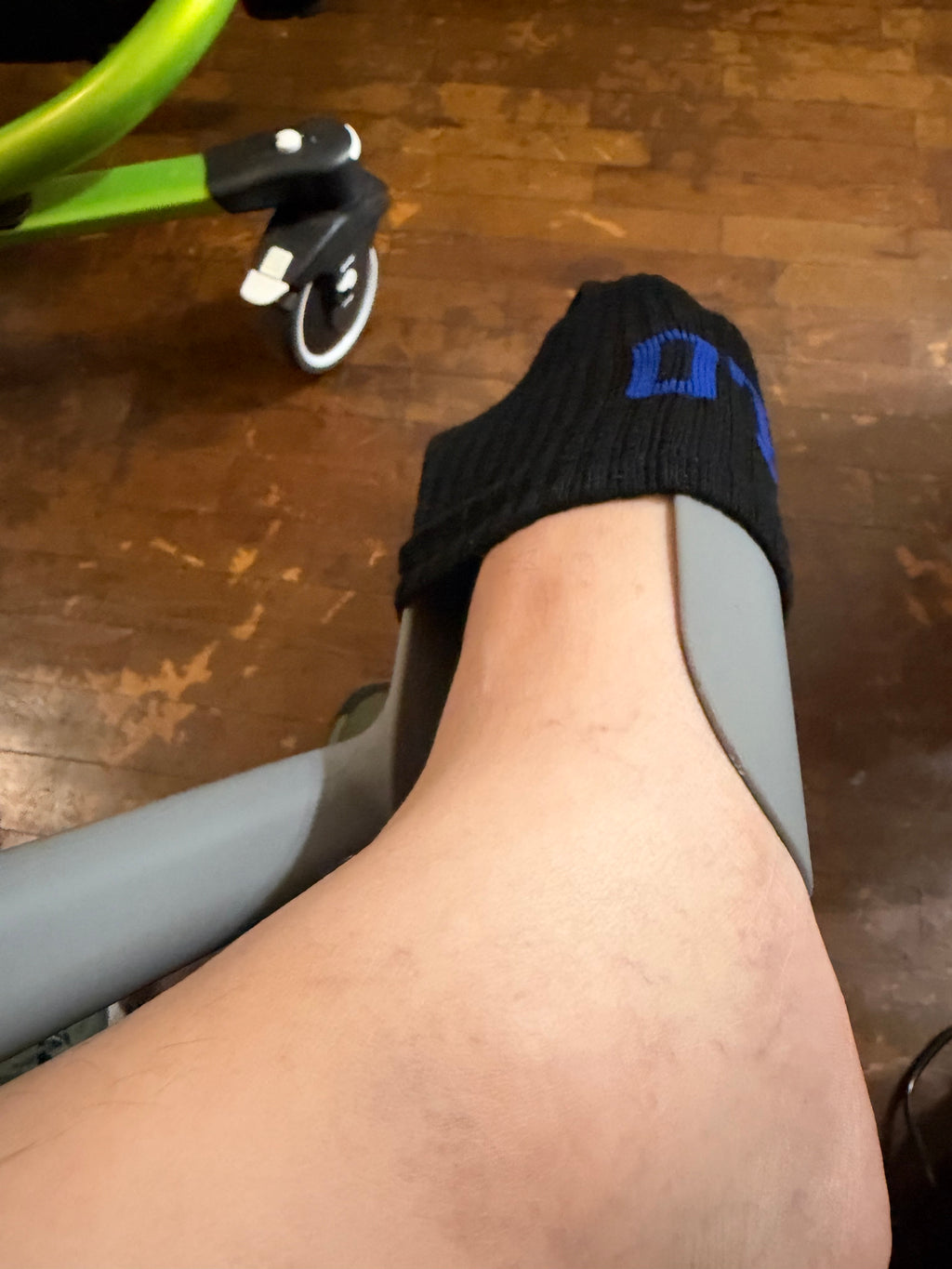 Sock assist handle left hand