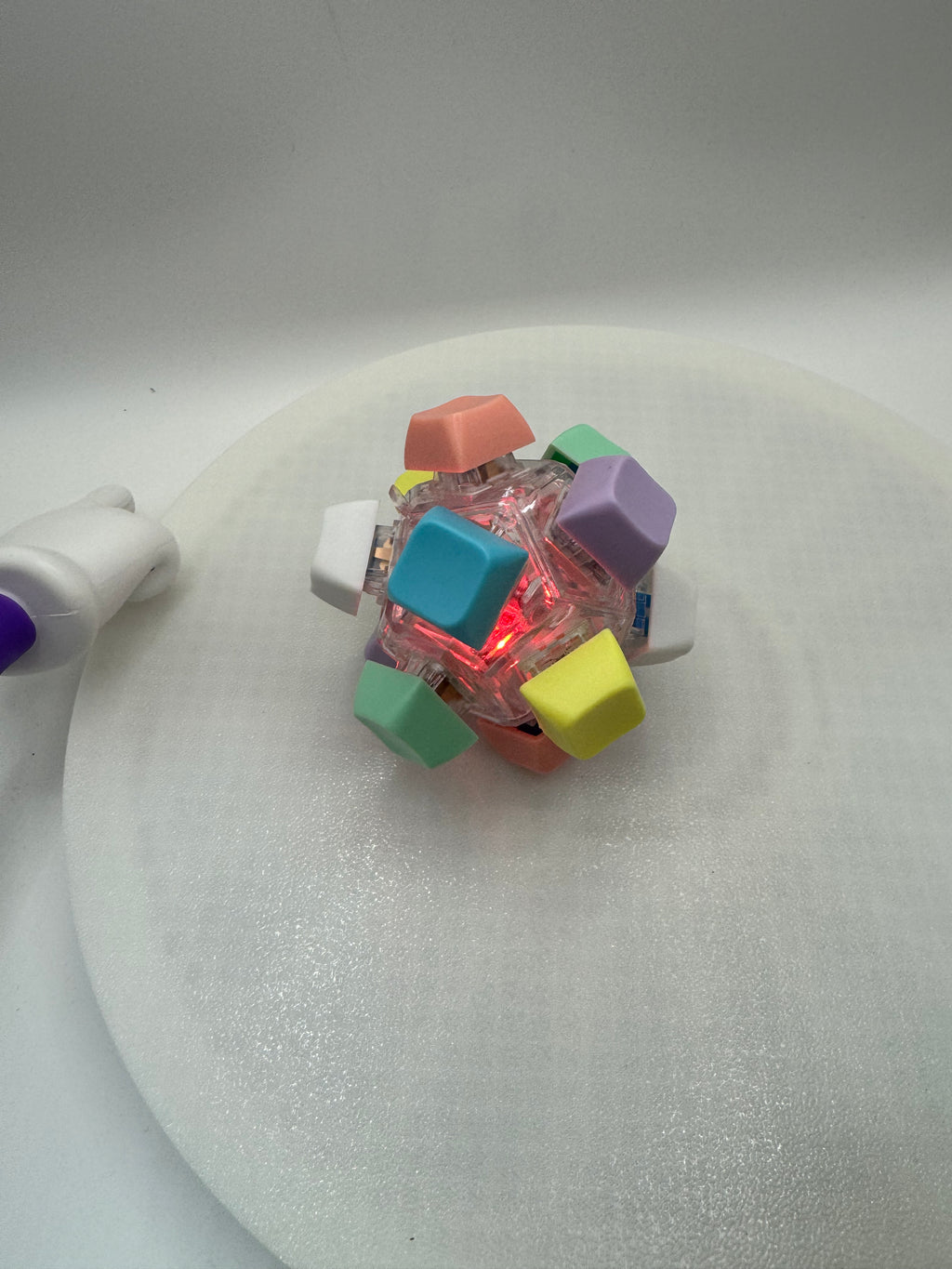 Keyboard ball clicker fidget toy