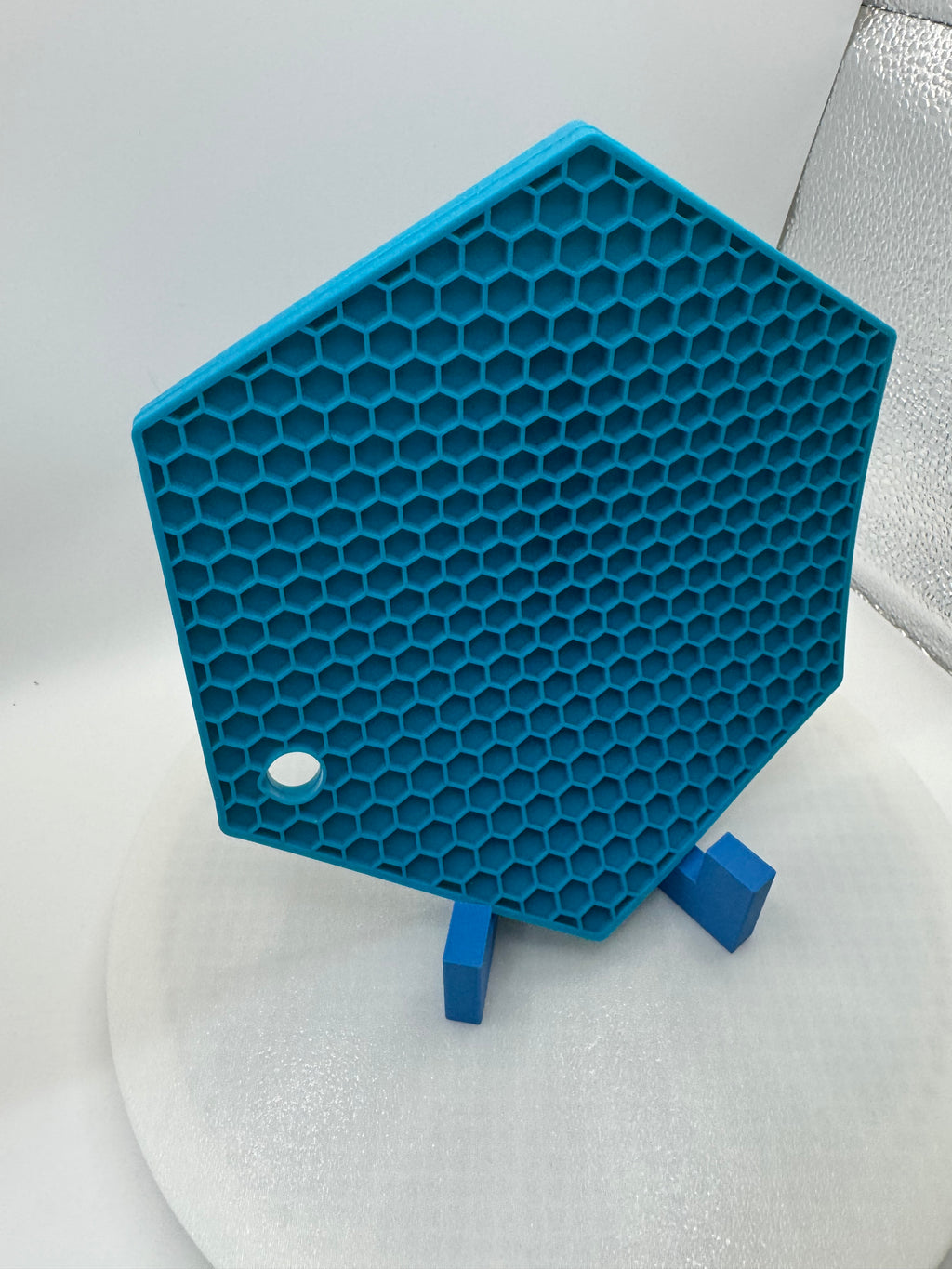 Double sided silicone honeycomb pattern sensory mat