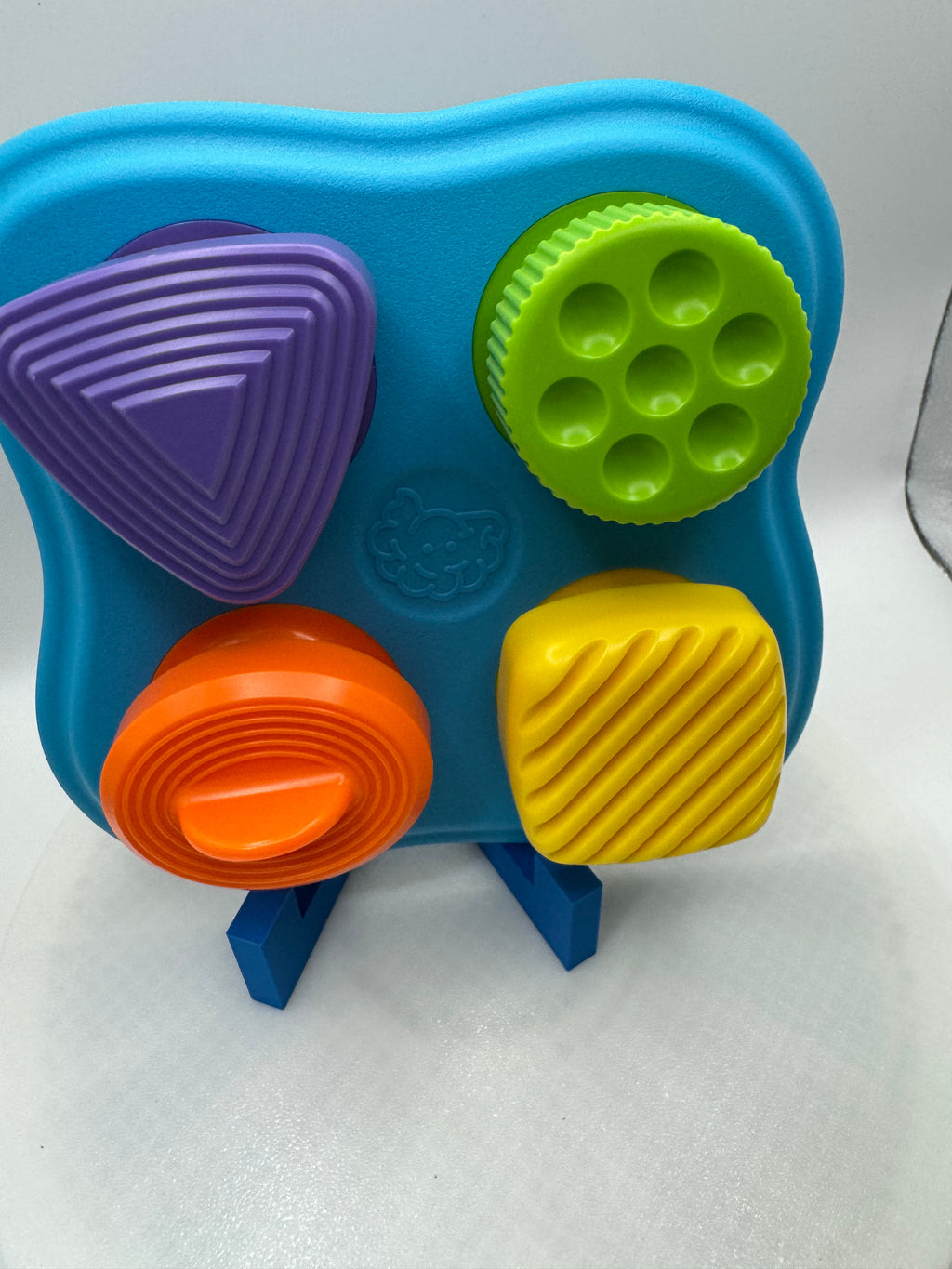 Motor skills and discovery toy