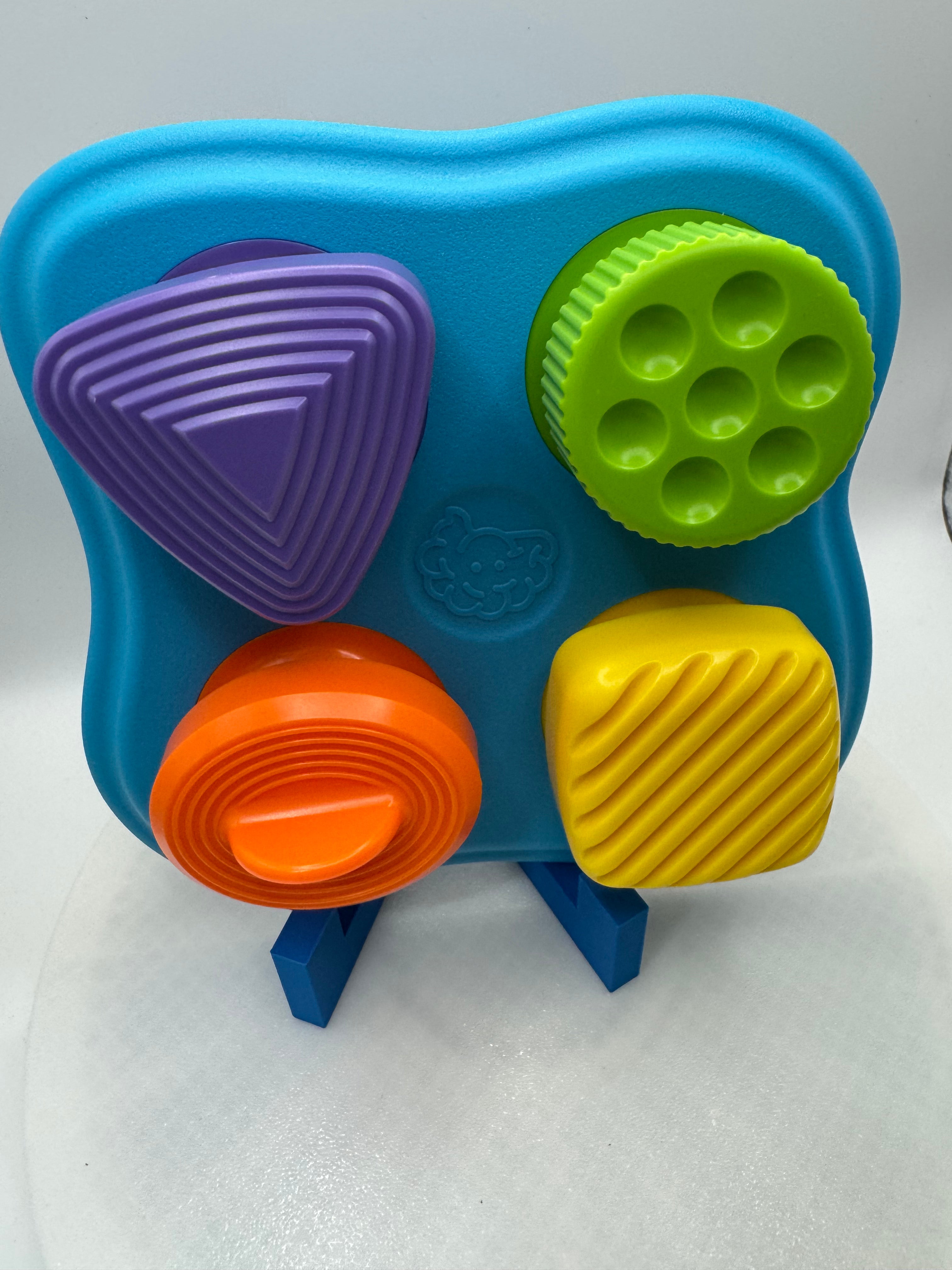 Motor skills and discovery toy
