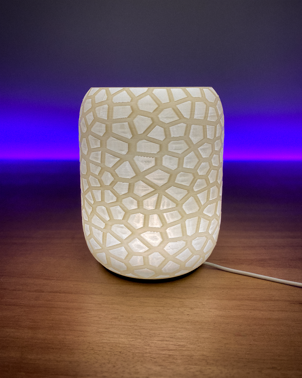 Voronoi Table Lamp
