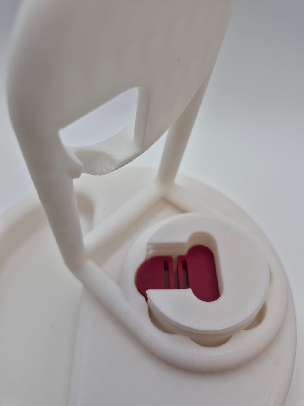 Rotatable MagSafe Bedside Dock – 3D Printed Stand